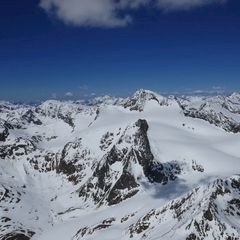Flugwegposition um 12:25:21: Aufgenommen in der Nähe von Bezirk Inn, Schweiz in 3396 Meter